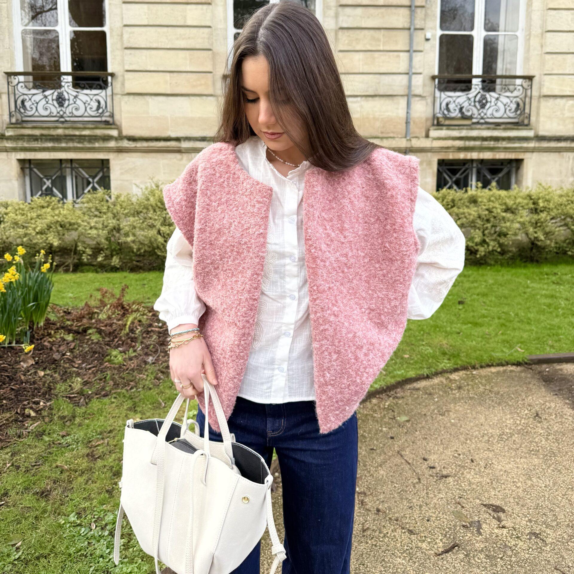 gilet-sans-manche-rose-288aea.jpg
